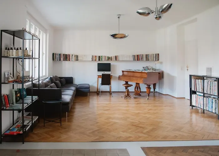 Zweitwohnsitz Bed & Breakfast 3*